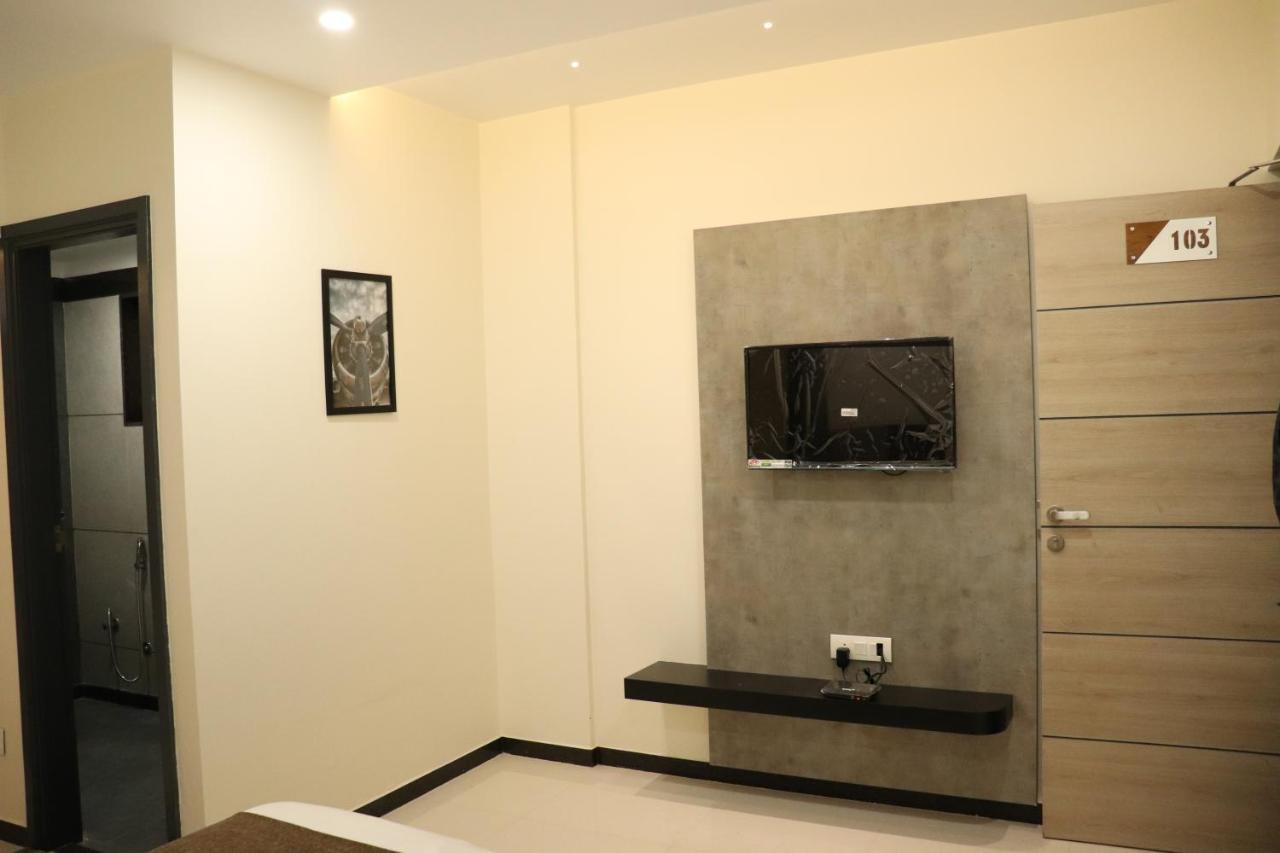 Hotel City Point Phalodi  Экстерьер фото